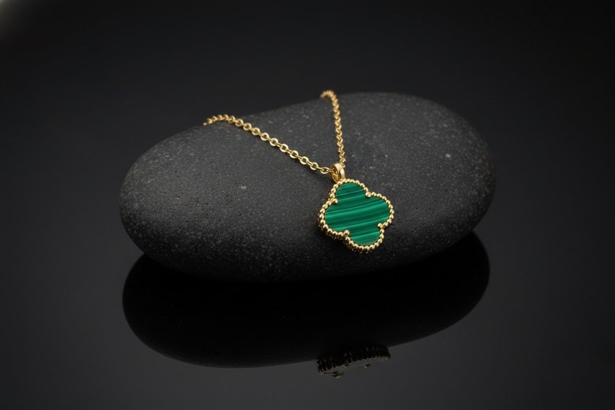 Ora The Clover Necklace Green, 18K Gold Plated